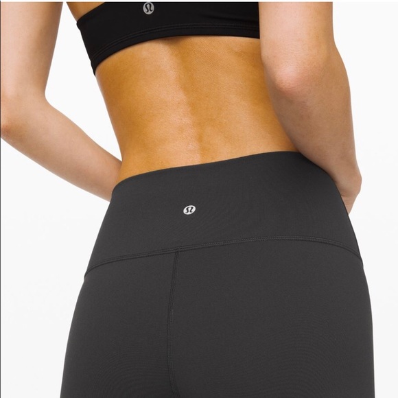 cropped lululemon wunder unders - Picture 2 of 3